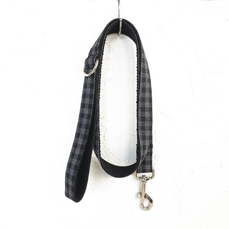 Gray Check Collar and Leash